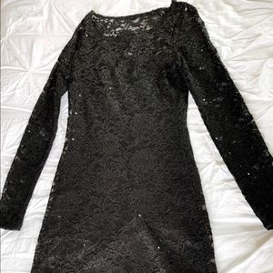 Bodycon lace dress
